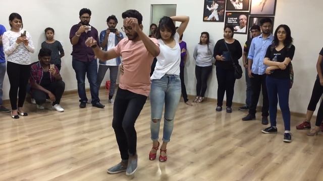 Bachata Sensual by Cornel and Rithika at Impetus-The Studio смотреть онлайн