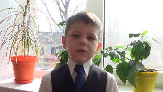 Страна читающая, Максим Ерошенко читает стихотворение Тютчева"Зима недаром злится..." смотреть онлайн