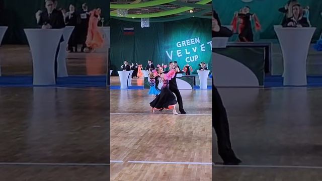 Анна Марченко и Ярослав Катюрин. Школа танцев Андрея Чубарева. Кубок Вельвета 2023 смотреть онлайн