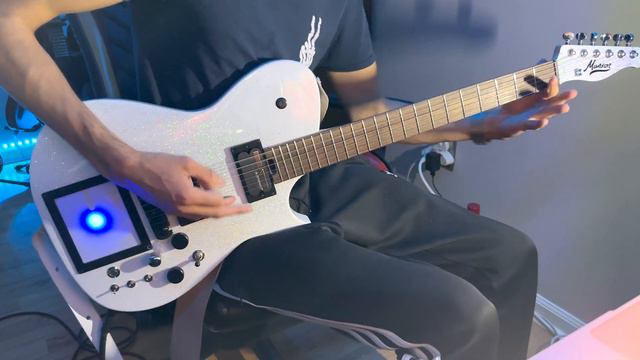 Testing my new Manson Guitar with a Muse Medley смотреть онлайн