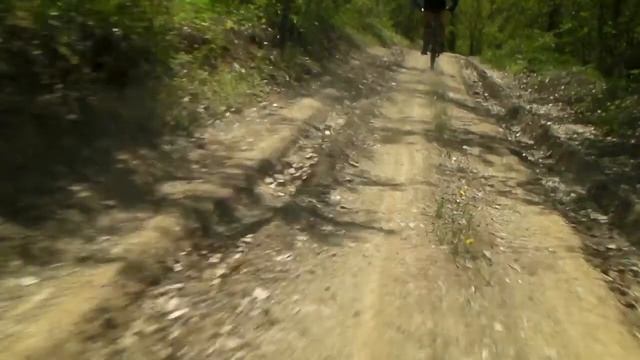 Велопоход Крым 2010 спуск.MP4 смотреть онлайн