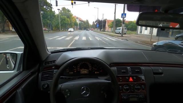 Рассказ владельца о Mercedes W210 (2001 года)
