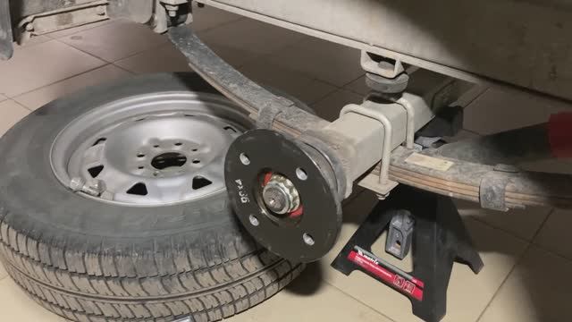 Ремонт ступицы на лодочном прицепе МЗСА 2019 года смотреть онлайн