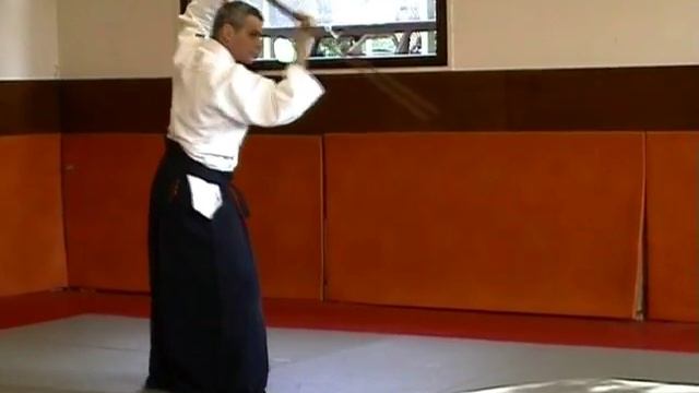 Kata des 9 (autre vue du coté droit) смотреть онлайн