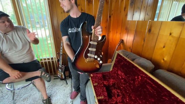 $20k of Guitar TREASURES! 🤯🎸Gibson Memphis ES, Custom Shop, Fender SRV, EJ, Clapton 'DAN THE MAN' смотреть онлайн