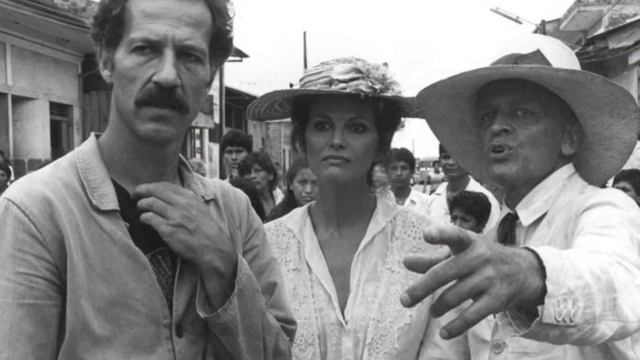 Fitzcarraldo Intro with Billy Gould (1/23) смотреть онлайн