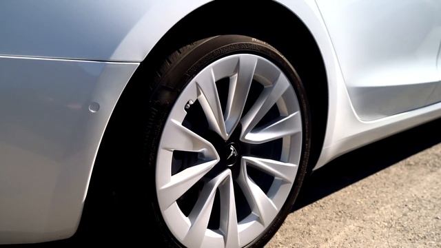 Which to Buy TESLA Model 3 or Y ???? смотреть онлайн