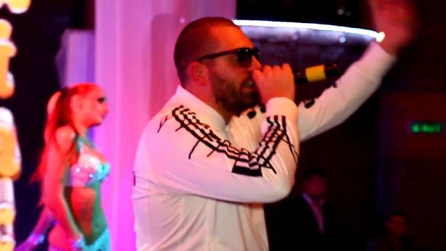White Party Dj Maniak & Mc Rybik - Bolero (Харьков) camera: Вадим Селезнёв edit: R1ffRaff смотреть онлайн