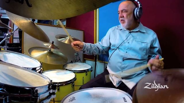 8" & 10" A Zildjian Flash Splashes with Peter Erskine смотреть онлайн