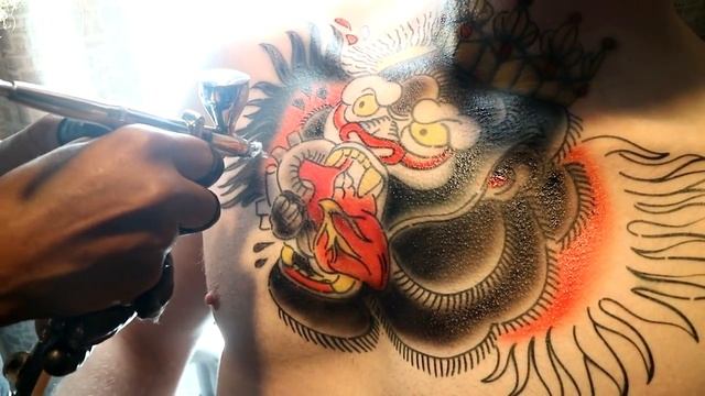 Conor McGregor Airbrushed Tattoo смотреть онлайн