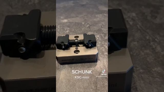 SCHUNK #ksc-mini center vise with clamping force of 16kN? смотреть онлайн