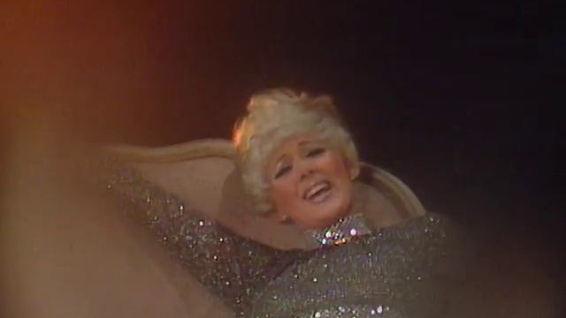 Connie Stevens "Tea For Two" on The Ed Sullivan Show смотреть онлайн