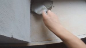 Установка каменного подоконника внутри помещения.