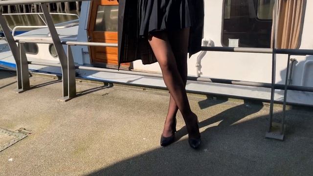 Soles Ahoy by Tomato Juice Kween (Shoeplay in nylons and high heels) смотреть онлайн