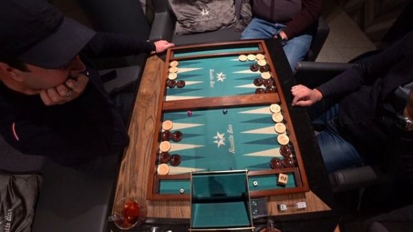 Длинные нарды. Араик Оганесян - Иван Даве. 05.12.21. Турнирный матч.