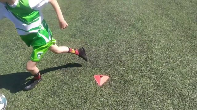 ФУТБОЛЬНЫЕ УПРАЖНЕНИЯ / ВИДЕОУРОК № 1 смотреть онлайн