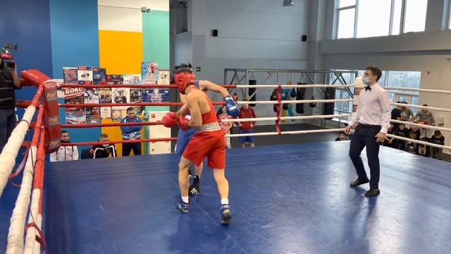 Данкаев Эльдар (Новый Уренгой) vs Эсламов Эльнур (Ноябрьск) смотреть онлайн