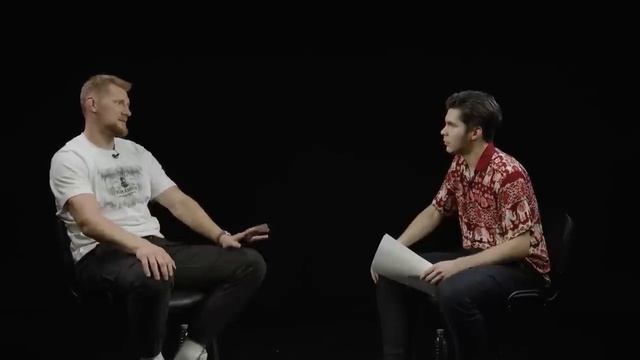 Самые смешные моменты из интервью Плюшек смотреть онлайн