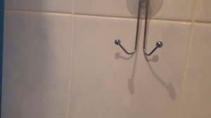 Лайфхак: Как приклеить присоску на кафель в ванной