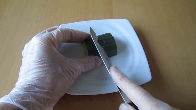 Salate - Verzierung aus Gurke und Mortadella смотреть онлайн