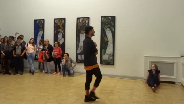 Перформанс в залах Русского музея смотреть онлайн