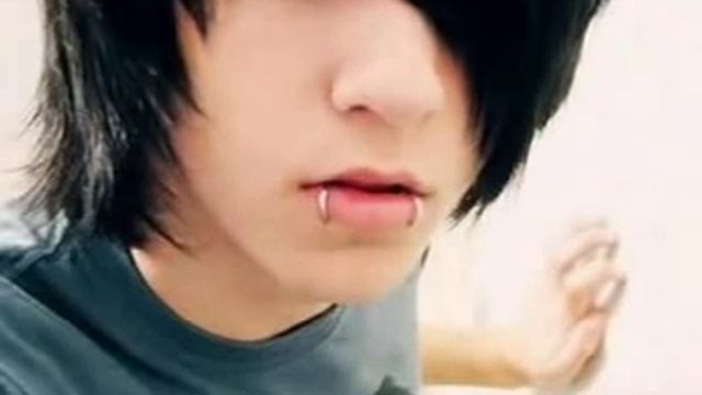 Emo Guys смотреть онлайн