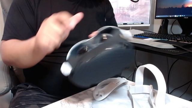Oculus Quest 2 Purchased on the Facebook Market and adding accessories I had purchased on Amazon. смотреть онлайн