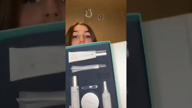 УХОД ЗА ЛИЦОМ В ИСПОЛНЕНИИ LADY DIANA ?#ladydiana #makeup смотреть онлайн