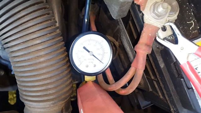 Renault Sandero 1.6 16V 2010 - Teste e Funcionamento da PARTIDA A FRIO смотреть онлайн