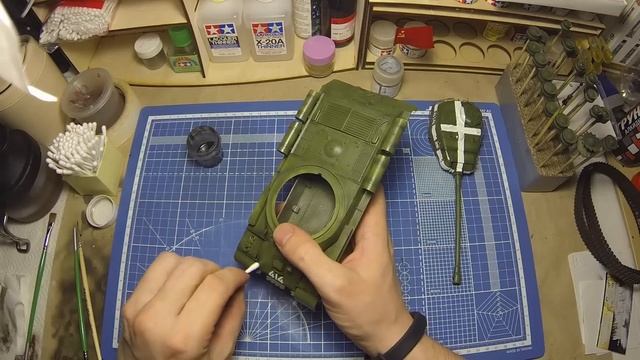 СБОРНЫЕ МОДЕЛИ: Советский тяжелый танк ИС-2. Декали и смывка. смотреть онлайн