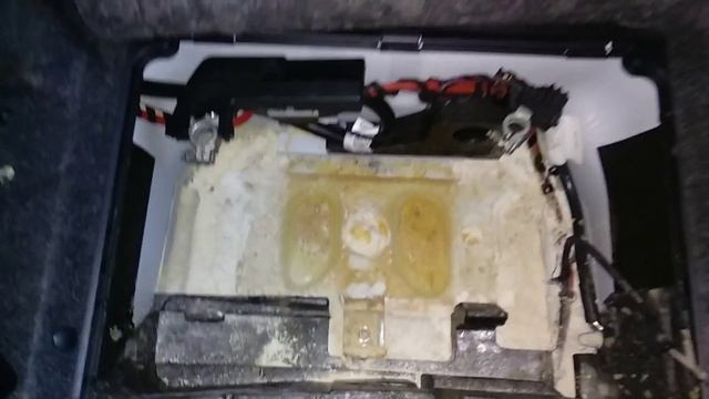 AUDI Q5 BATTERY LOCATION смотреть онлайн