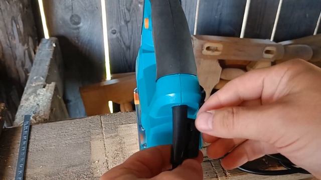 Лобзик электрический Bort BPS-670-Q