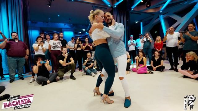 Sergio and Beige - Styling - Vienna Bachata Congress 2022 by Panda Cam (Song: Su Veneno - Aventura) смотреть онлайн