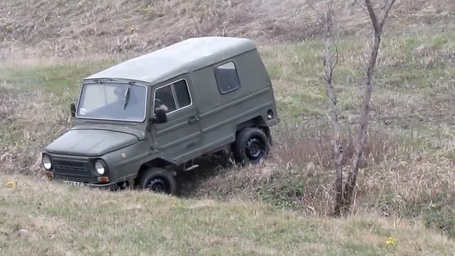 Волынь - переезжаем овраг неправильно:) смотреть онлайн