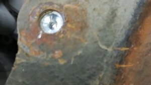 Skoda Octavia сломались болты крепления правой подушки двигателя в блоке