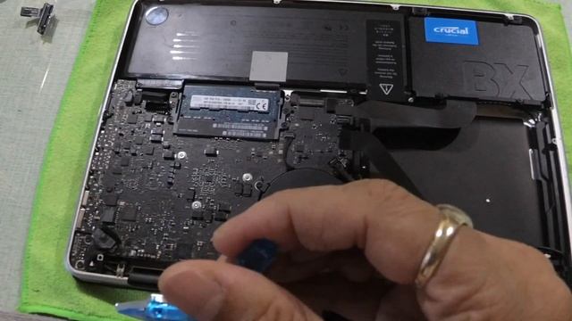 Crucial BX500 - 480 GB SSD  - Installing In My Macbook Pro - Mid 2012 Model