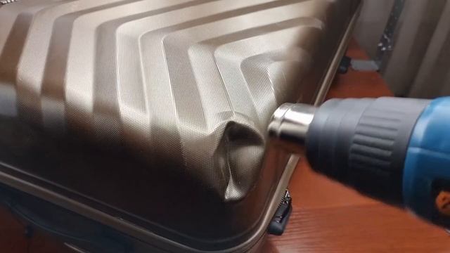 Ремонт чемодана с помощью технического фена смотреть онлайн