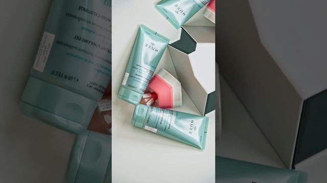 Cosmetic Products video for NUXE смотреть онлайн