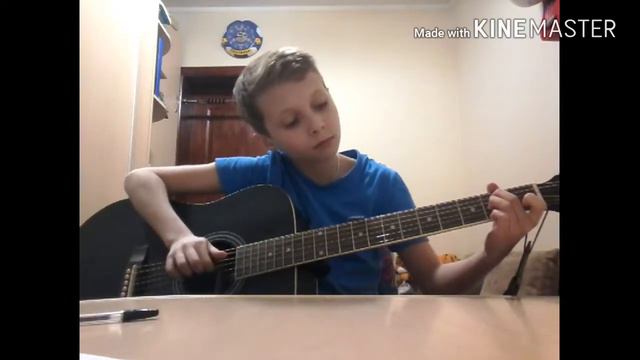 Играю красивую мелодию на гитаре))) смотреть онлайн