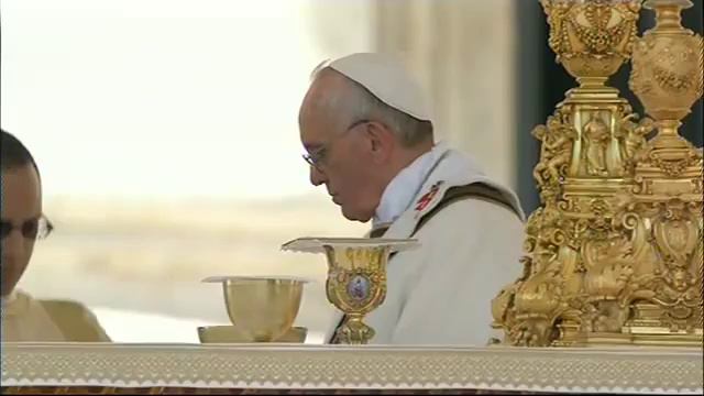 28/04/2013 V Domingo de Pascua, Santa Misa presidida por el Papa Francisco смотреть онлайн