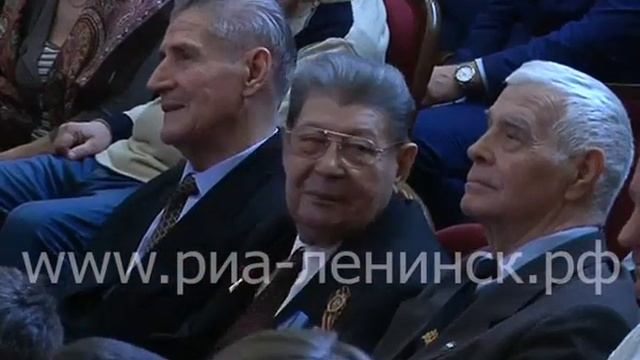 День настоящих мужчин смотреть онлайн