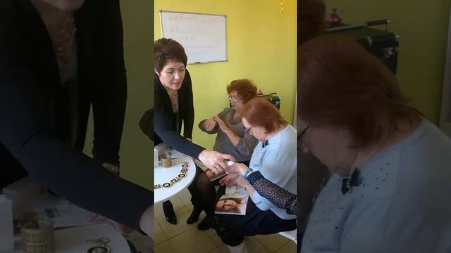 Крем NovAge и Сыворотка Optimals смотреть онлайн