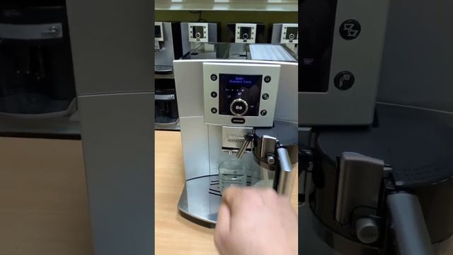Кавомашина Delonghi ESAM 5500 ️ смотреть онлайн