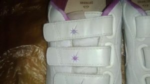 Как ухаживать за белыми кожаными красовками, куртками и сумками.