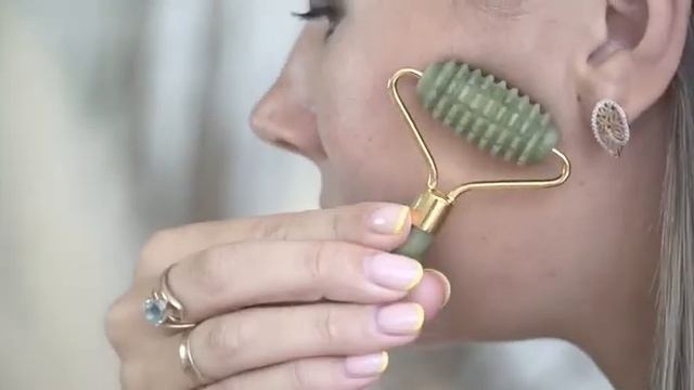 K&M Beauty / Массажер для лица/роликовый массажер смотреть онлайн