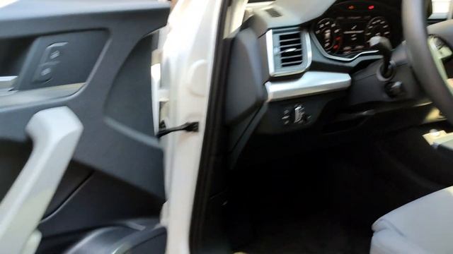 Audi Q5 S-Line 2.0 Turbo Quattro 2020 смотреть онлайн