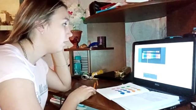 Во саду или в огороде. Игра на металлофоне. смотреть онлайн
