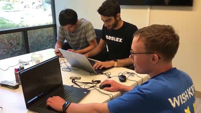 Roblox Headquarters Tour Vlog (I MET BUILDERMAN IRL! ) смотреть онлайн