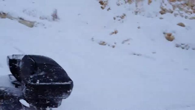 Stels 800D & Stels 600 в карьере месят снег смотреть онлайн