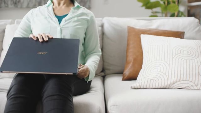 Acer Swift 5: It Just Fits смотреть онлайн